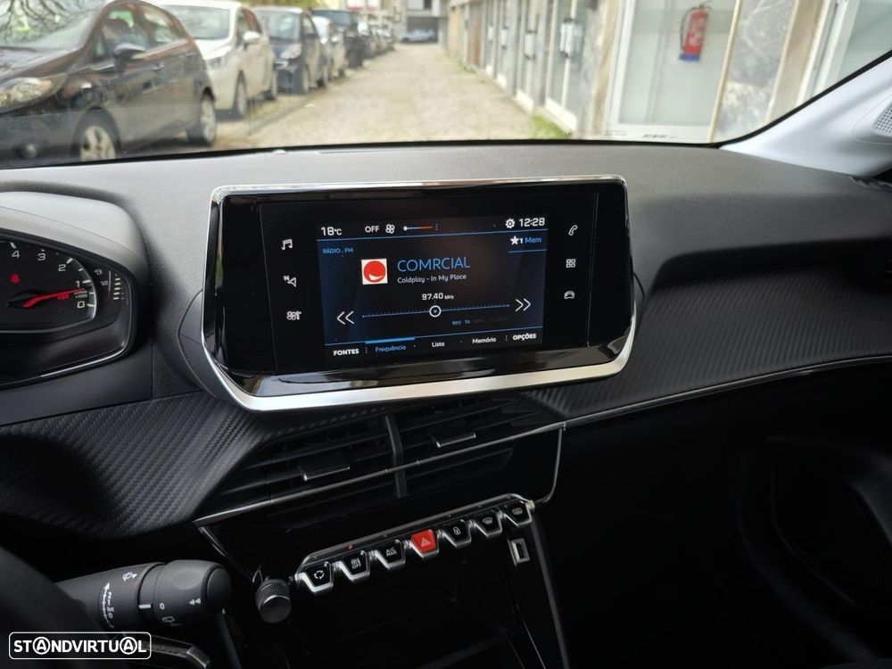 Peugeot 208 1.2 PureTech Active - 20