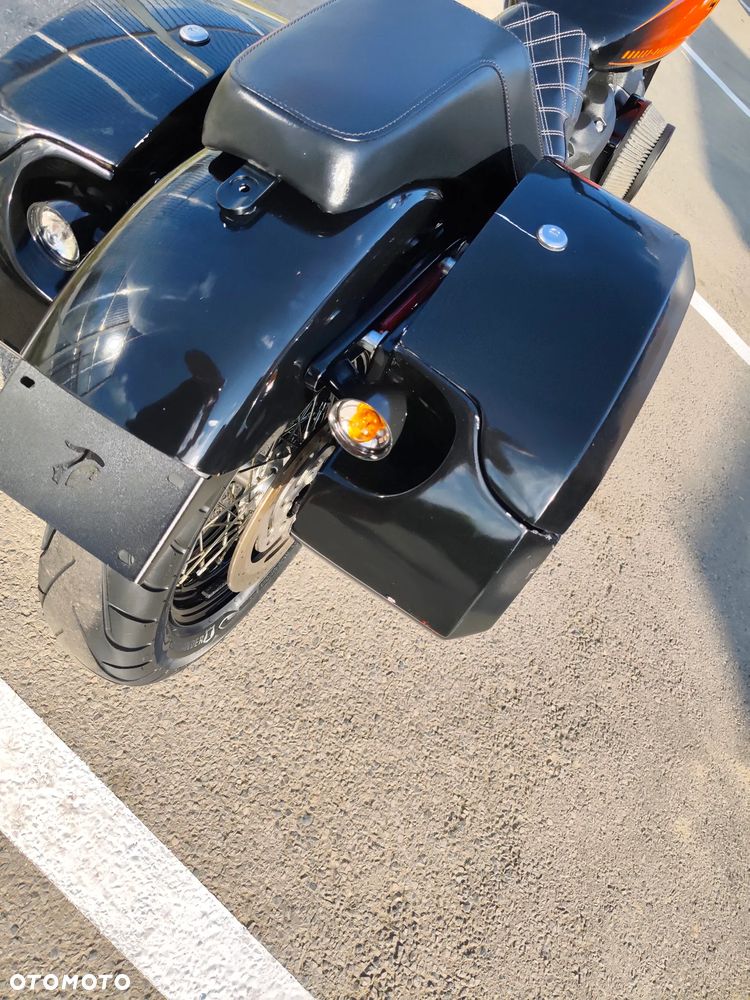 Harley-Davidson Softail Street Bob - 24