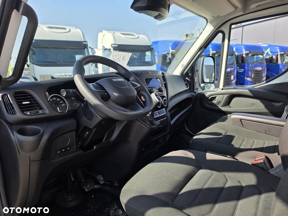 Iveco 72C18A8 Kontener Winda 15EP dmc 7200 70C18 Automat Firanka Plandeka Kabina Sypialna - 9