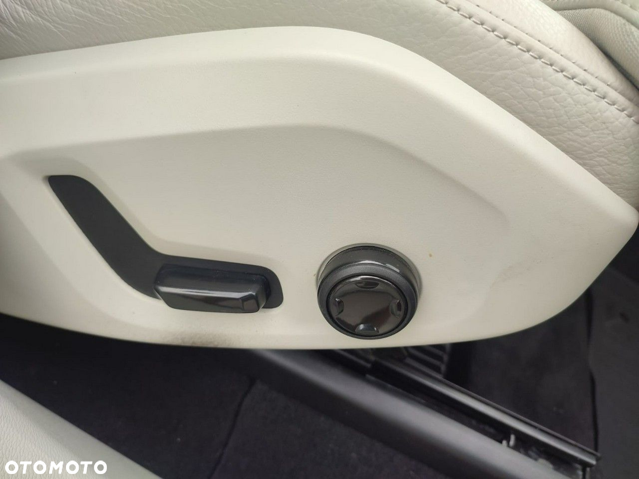 Volvo XC 60 B4 D Geartronic Inscription - 36