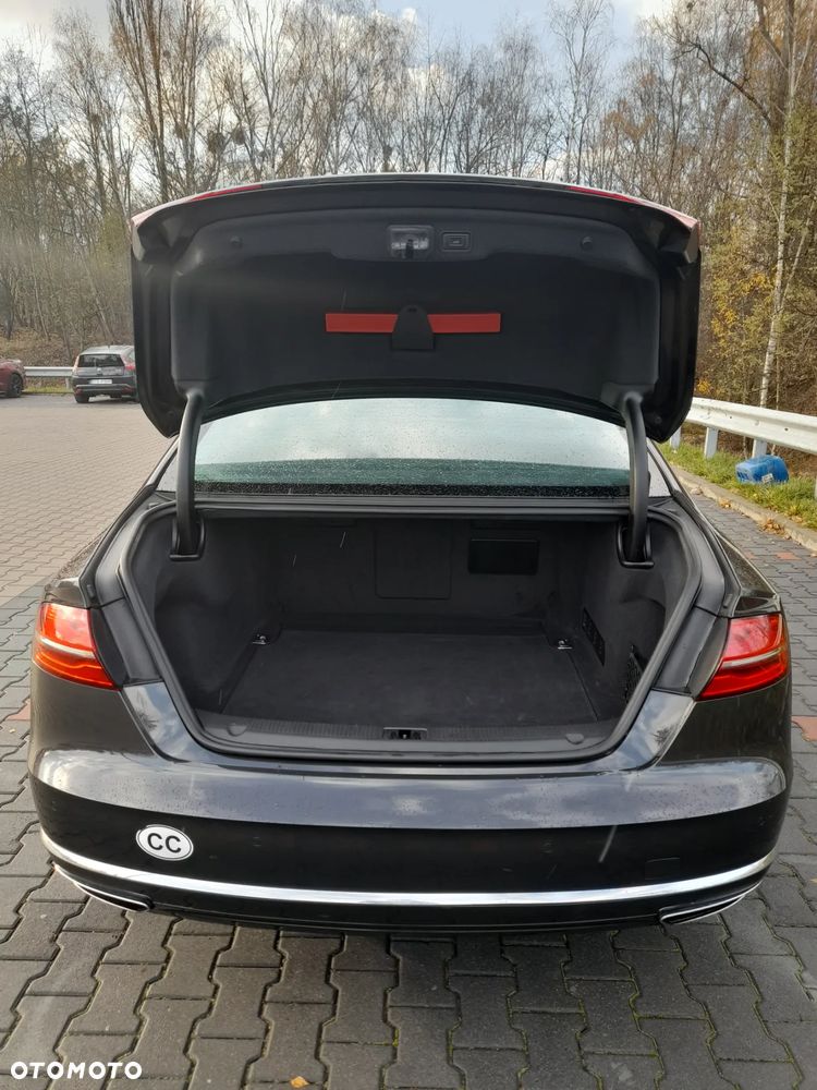Audi A8 4.2 TDI DPF (clean diesel) quattro tiptronic - 11