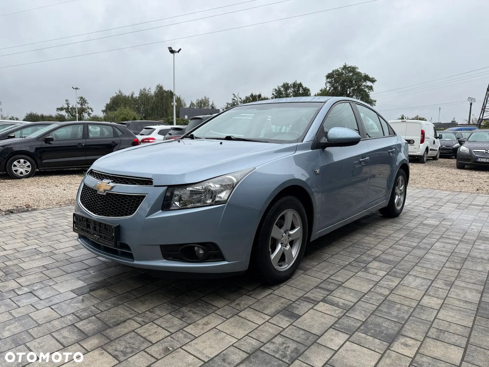 Chevrolet Cruze 1.6 LS - 24