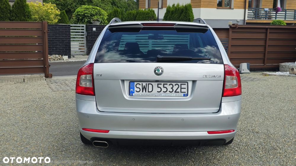 Skoda Octavia 1.6 TDI Ambition - 8