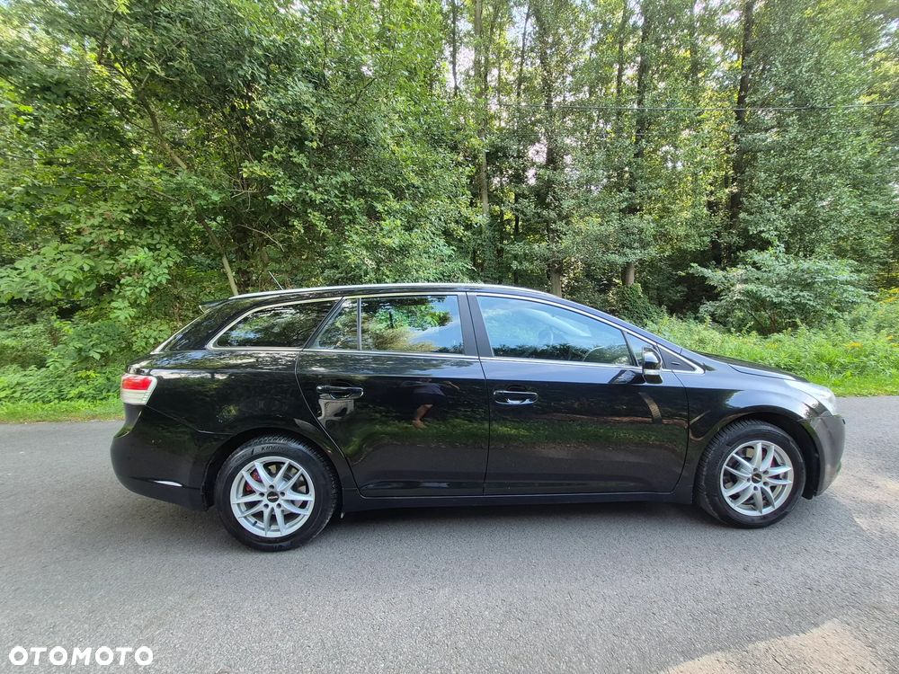 Toyota Avensis 2.0 D-4D Edition - 8
