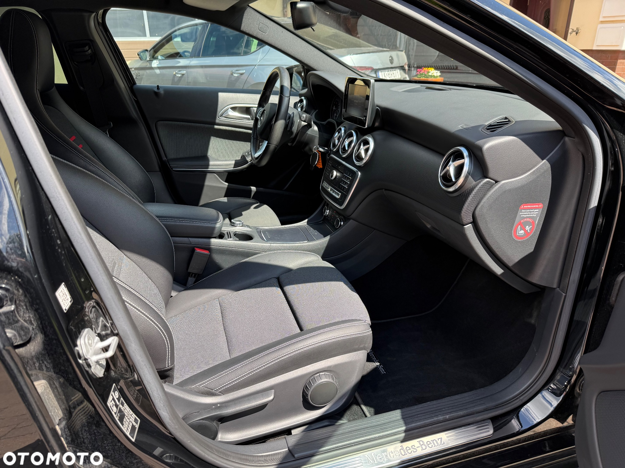 Mercedes-Benz Klasa A 180 CDI 7G-DCT AMG Line - 15