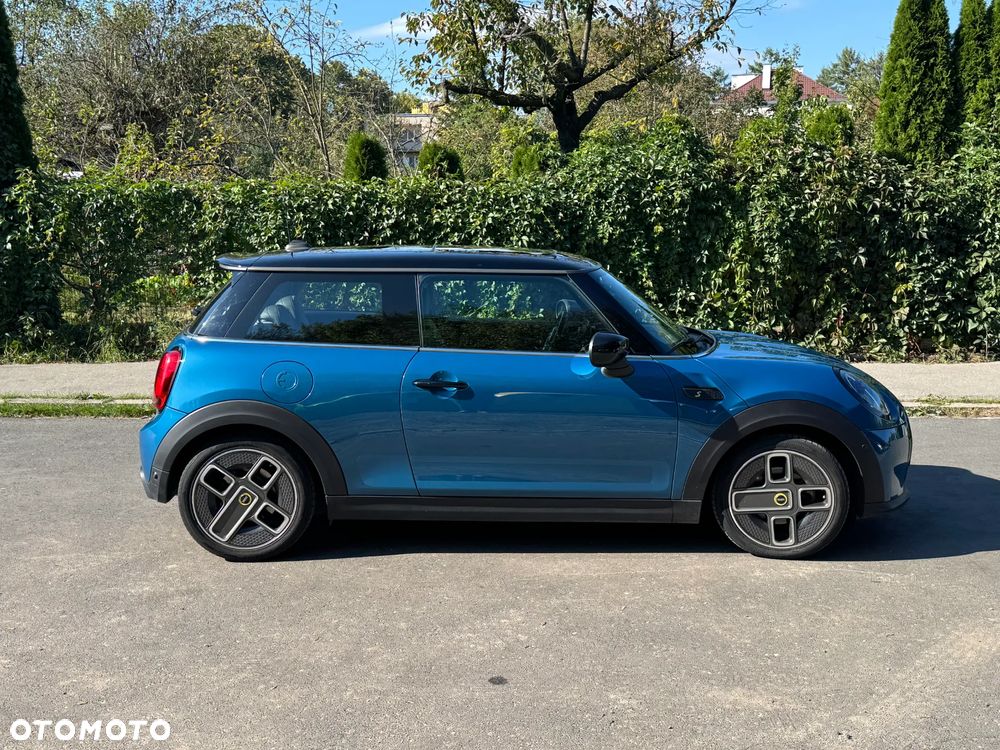 MINI Cooper SE Classic Trim - 4