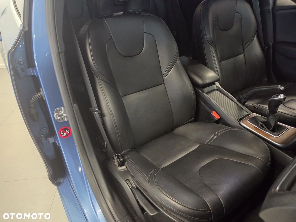 Volvo V40 - 10