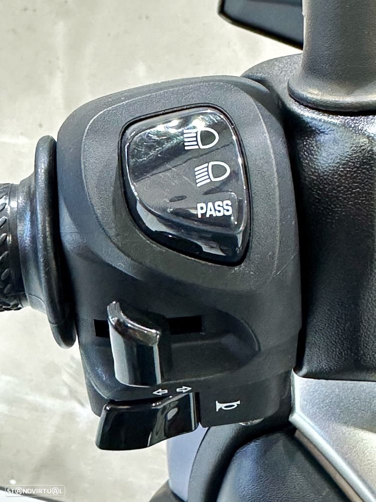 Yamaha X-Max 300 - 13