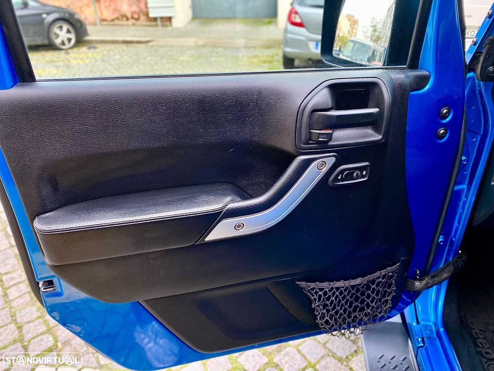 Jeep Wrangler Unlimited Hard-Top 2.8 CRD DPF Auto Polar - 19