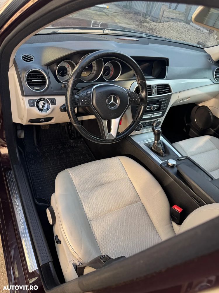 Mercedes-Benz C 200 CDI BlueEFFICIENCY - 14