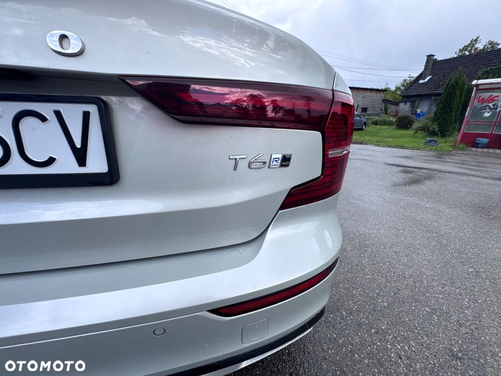 Volvo S60 T6 AWD R-Design - 9