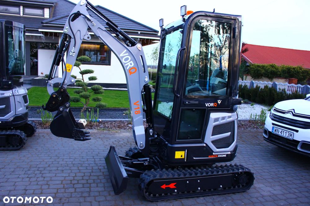 Inny VORQ V18 /KUBOTA /PARKER / 1.8T / KABINA /  ZESTAW ŁYŻEK / - 14