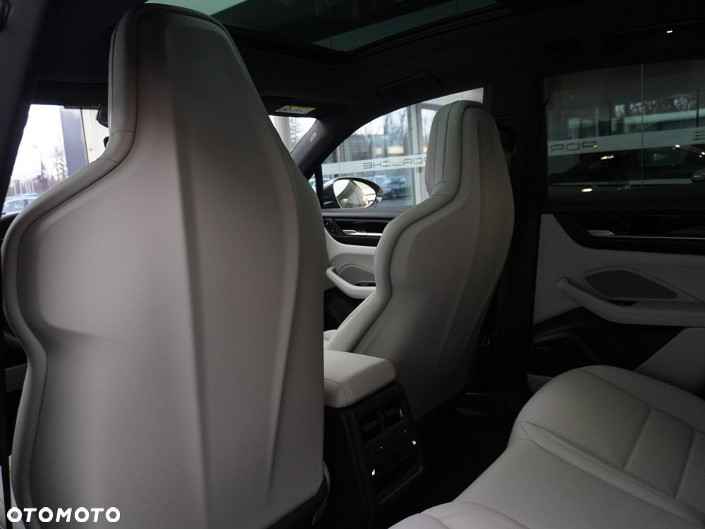 Porsche Macan 4 100kWh - 33