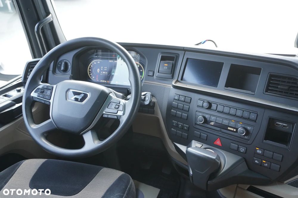 MAN TGX 26.470 6x2 / BDF / 2022 - 16