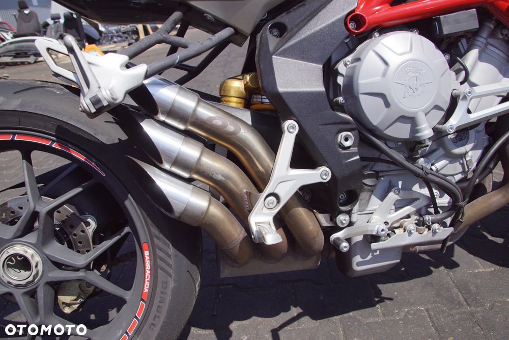 Motocykl na części 692106889 MV Agusta B3 800 Brutale 800 92 kw 2014 silnik lampa licznik lagi laga zbiornik felga tarcza rama owiewka - 6