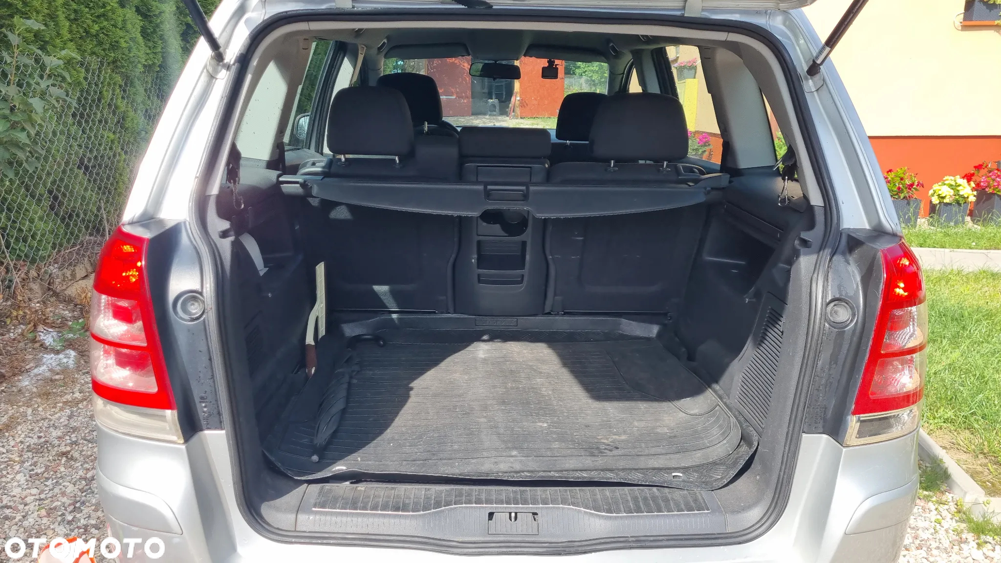 Opel Zafira - 4
