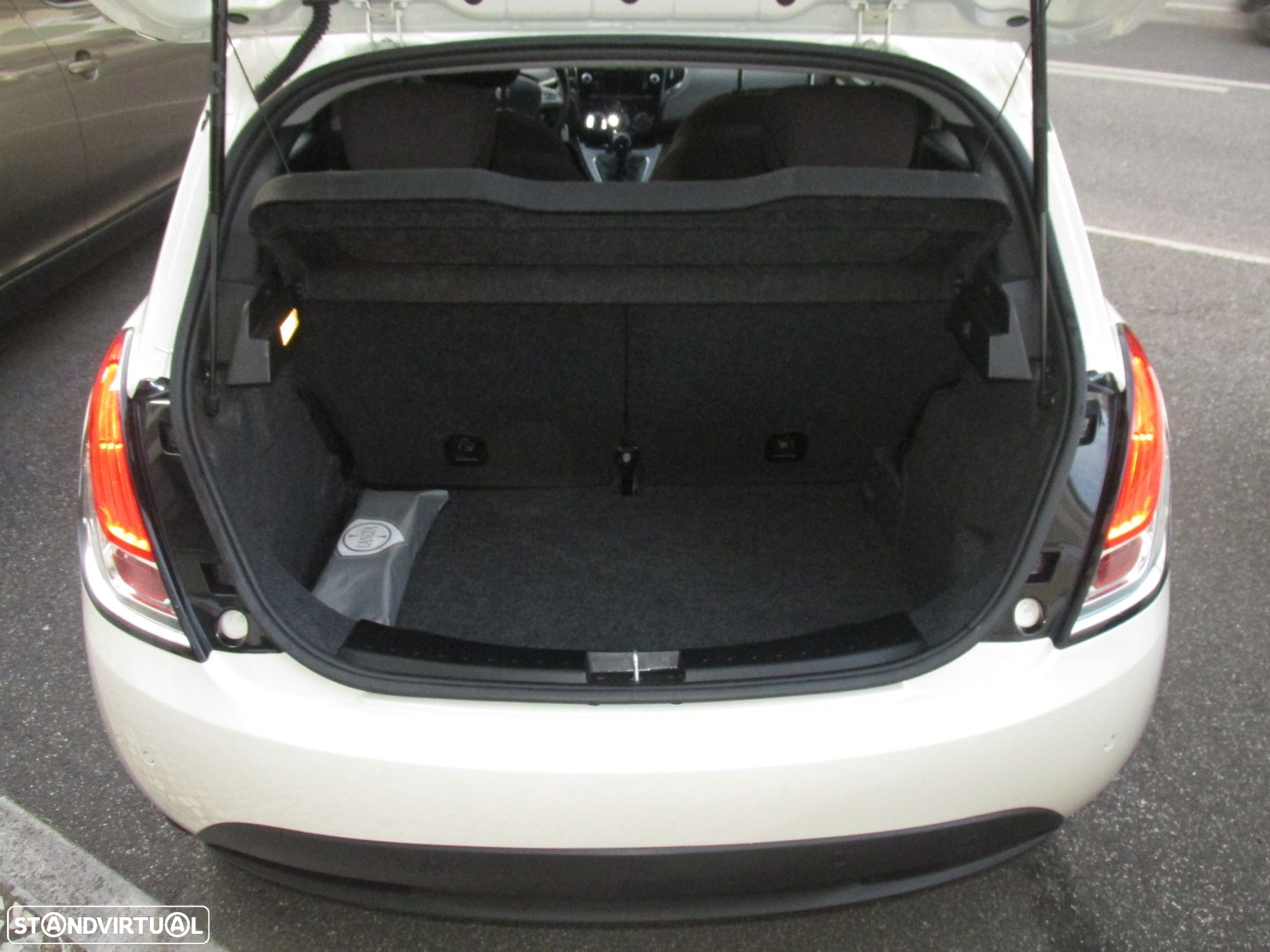 Lancia Ypsilon 1.2 S&S Platinum - 35