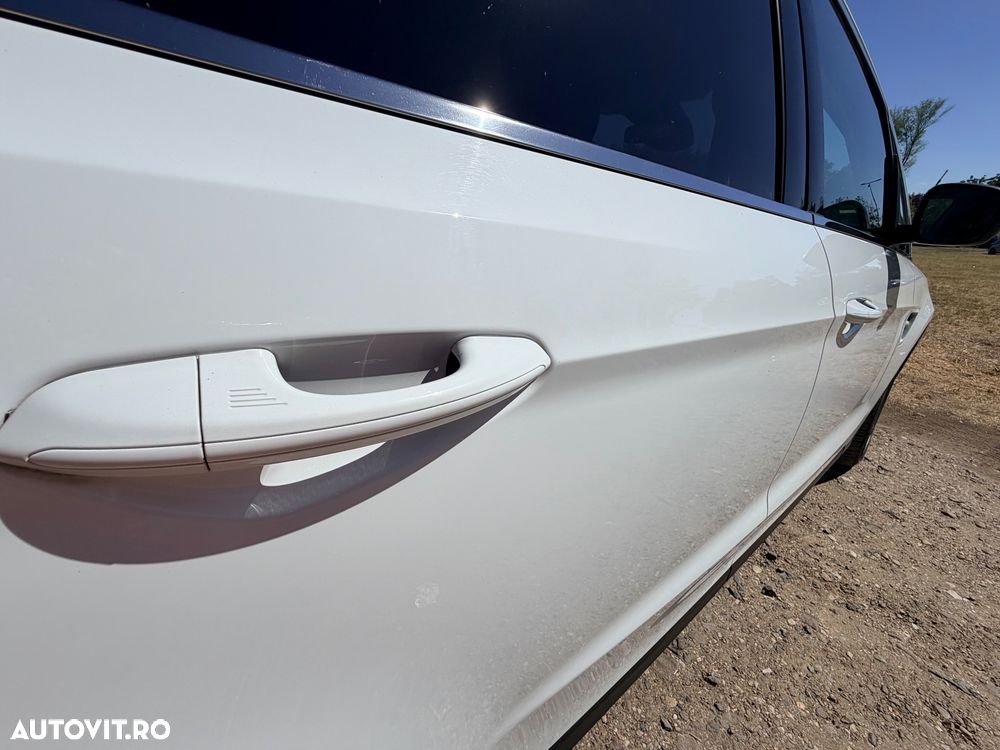 Ford S-Max - 12