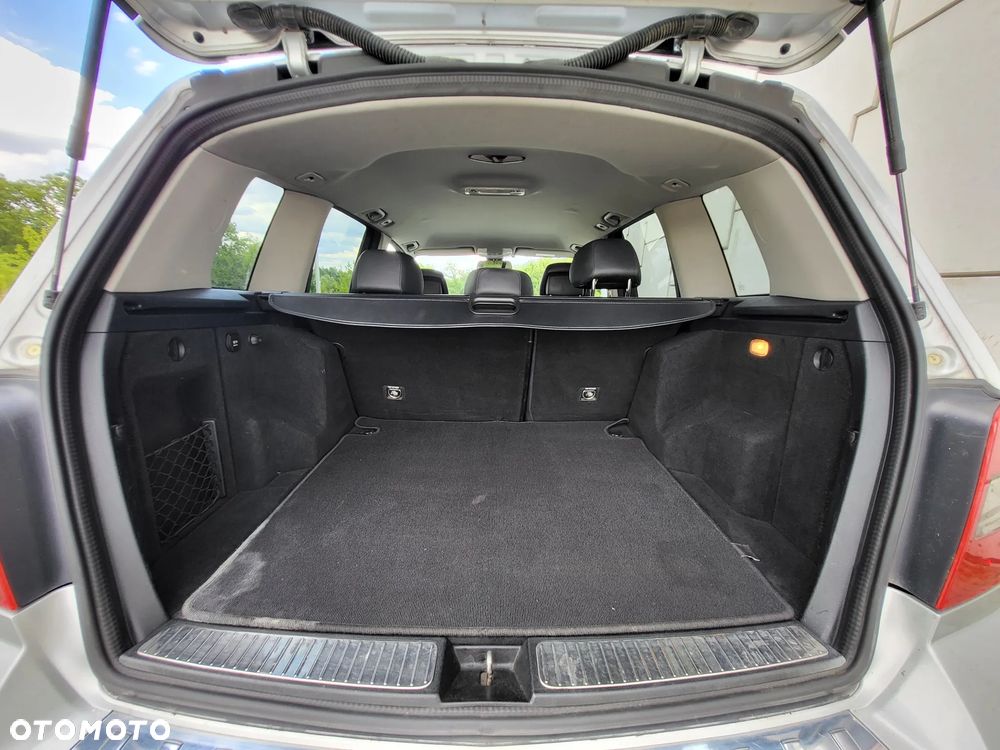 Mercedes-Benz GLK - 19