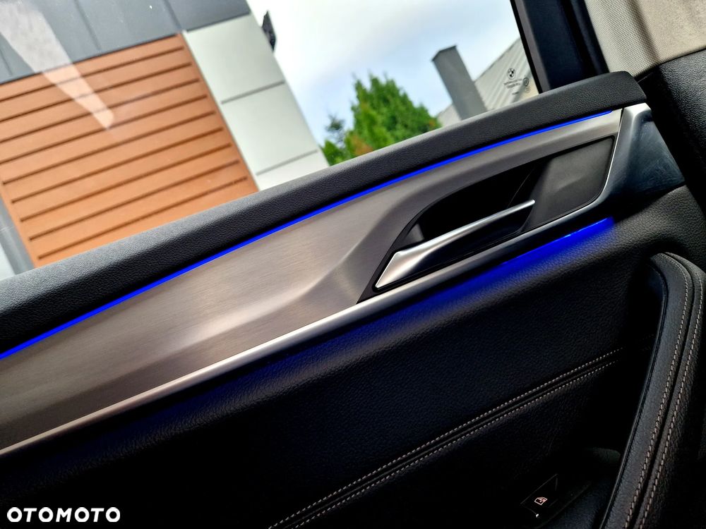 BMW Seria 5 - 25