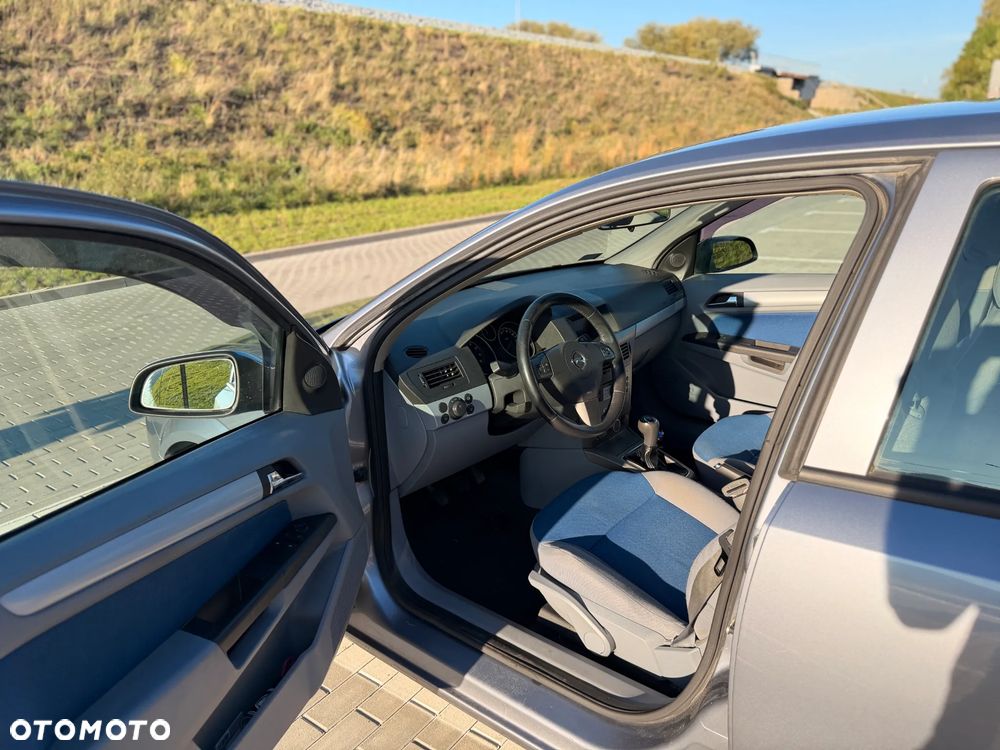 Opel Astra 1.8 Enjoy - 12
