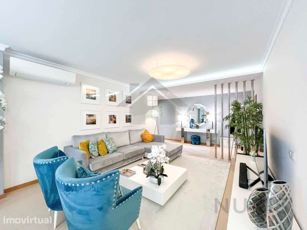 Apartamento T2 para Arrendamento na Praia da Rocha, Portimão - Grande imagem: 2/31
