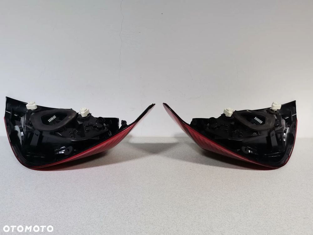 Lampa Tył LEWA i PRAWA OPEL CORSA D 5D H/B 06-15 Oryginał EUR - 10