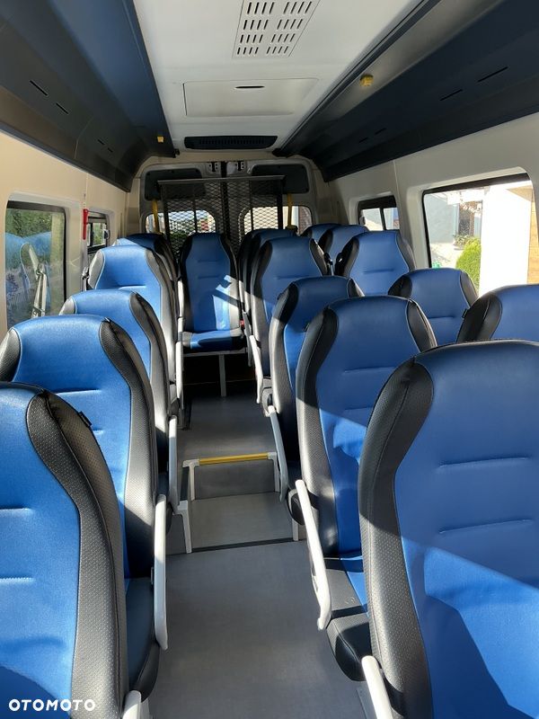 Mercedes-Benz SPRINTER 516 - 8