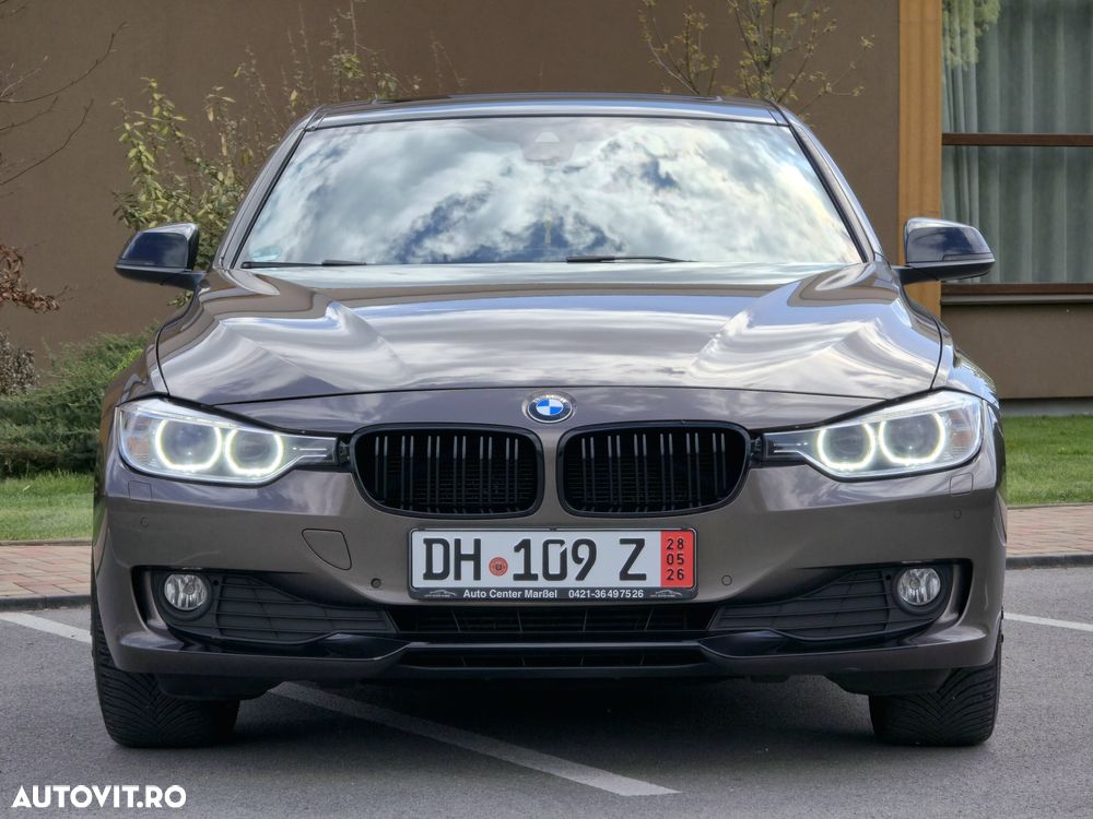BMW Seria 3 320d Aut. Blue Performance Sport Line - 14