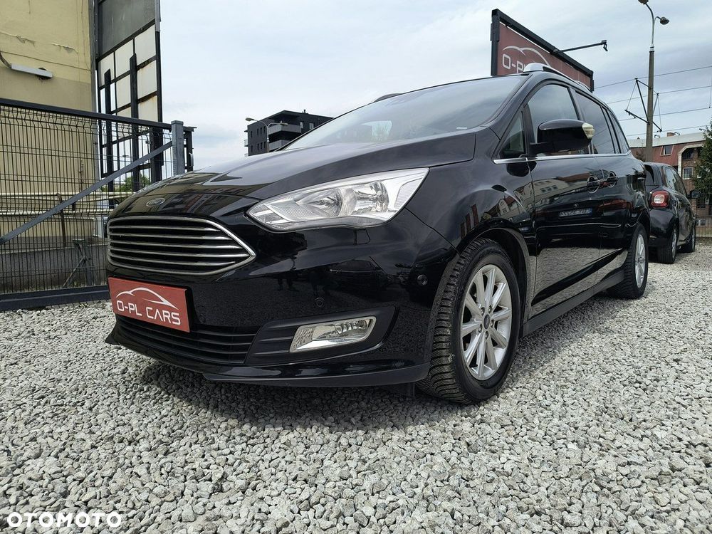Ford Grand C-MAX - 24
