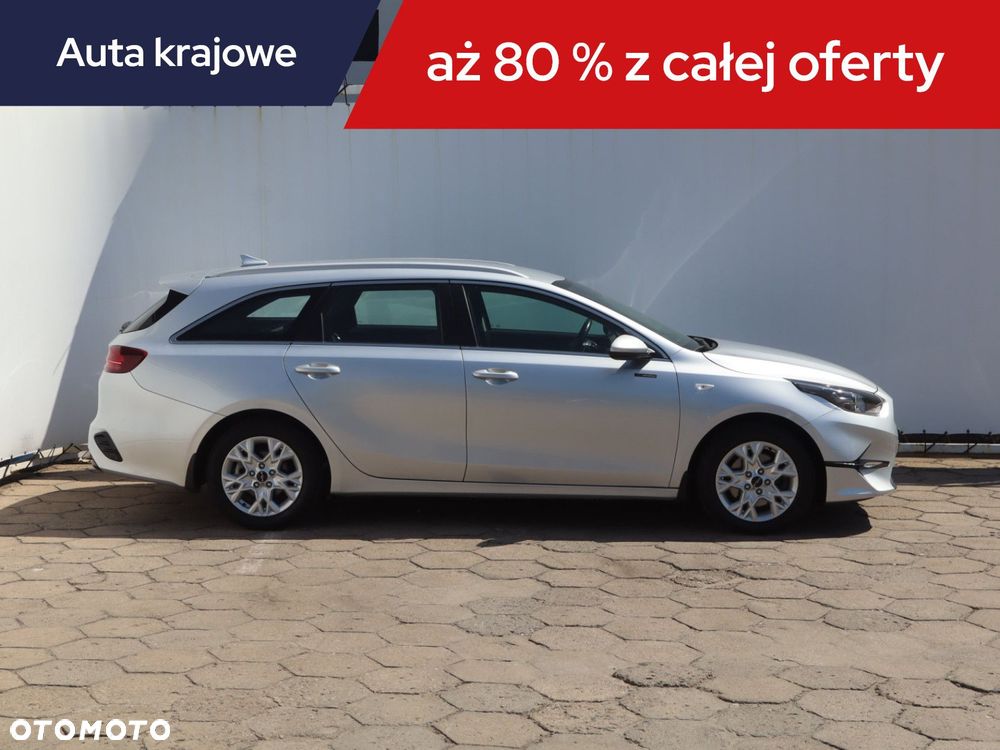 Kia Ceed - 8