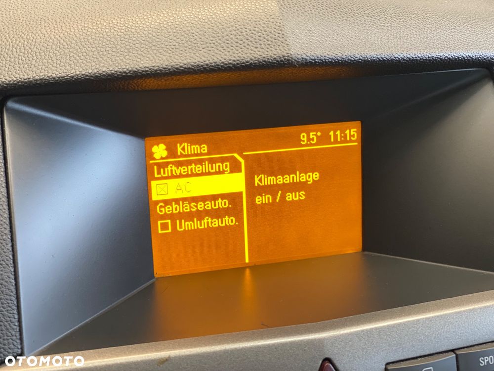 Opel Astra 1.8 Enjoy - 22