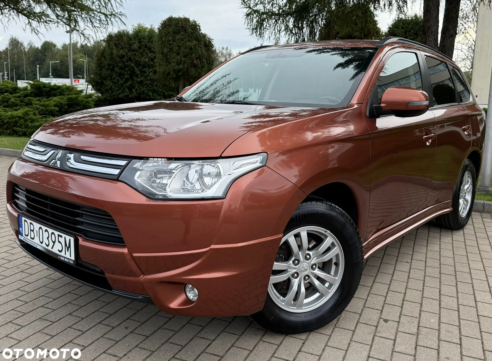 Mitsubishi Outlander 2.0 Invite + 2WD - 14