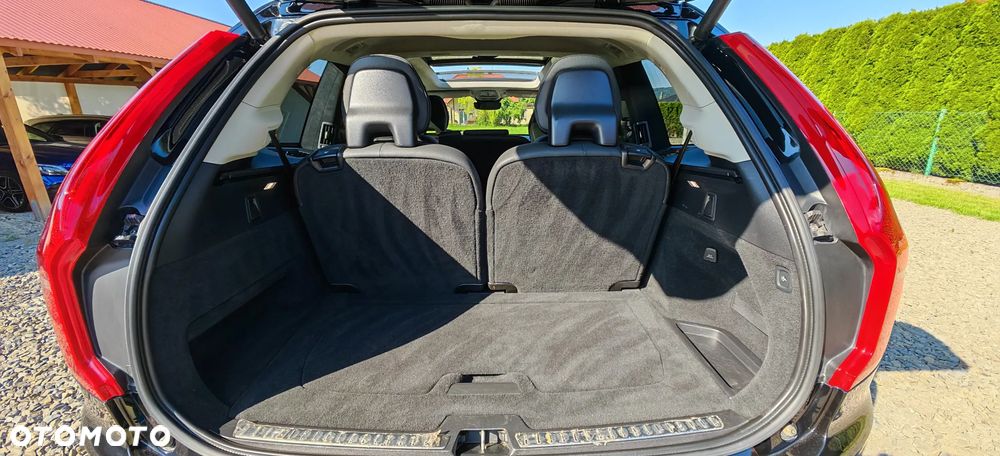 Volvo XC 90 T8 AWD Plug-In Hybrid Ultimate Bright 7os - 36