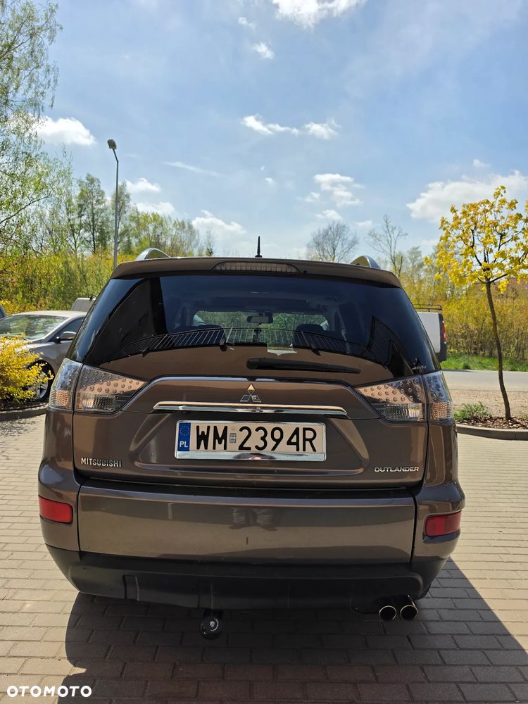 Mitsubishi Outlander 2.2 DID Instyle NAVI EU5 TC-SST - 5