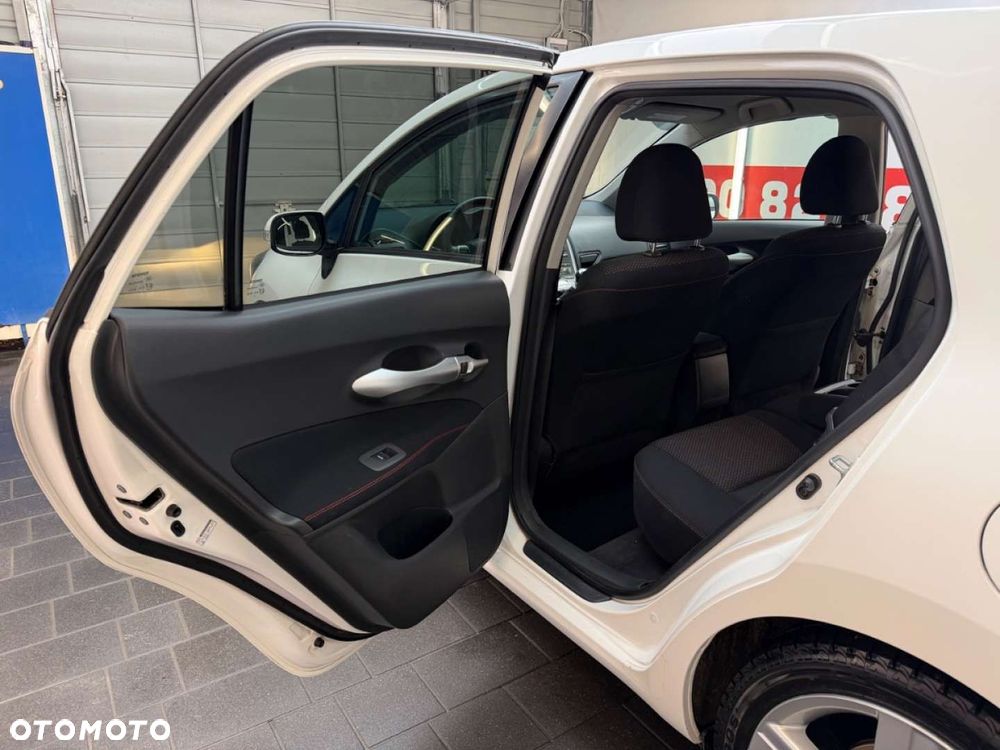Toyota Auris - 31