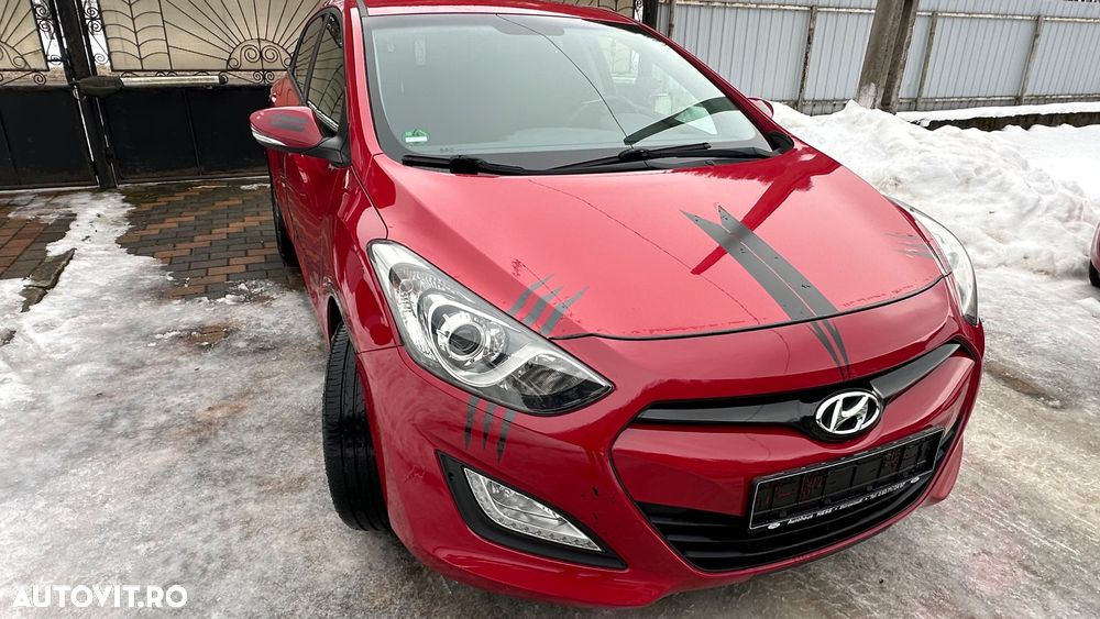 Hyundai i30 i30cw 1.6 CRDi Style - 3