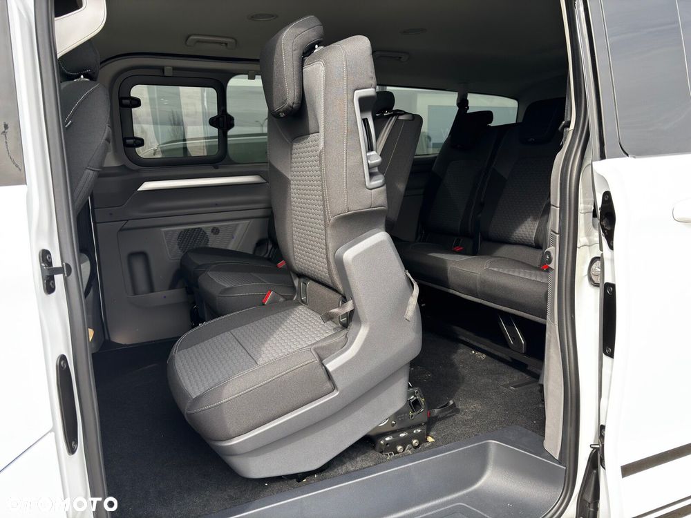 Volkswagen Caravelle - 21