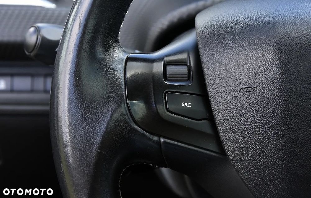 Peugeot 2008 1.2 VTi Allure - 17
