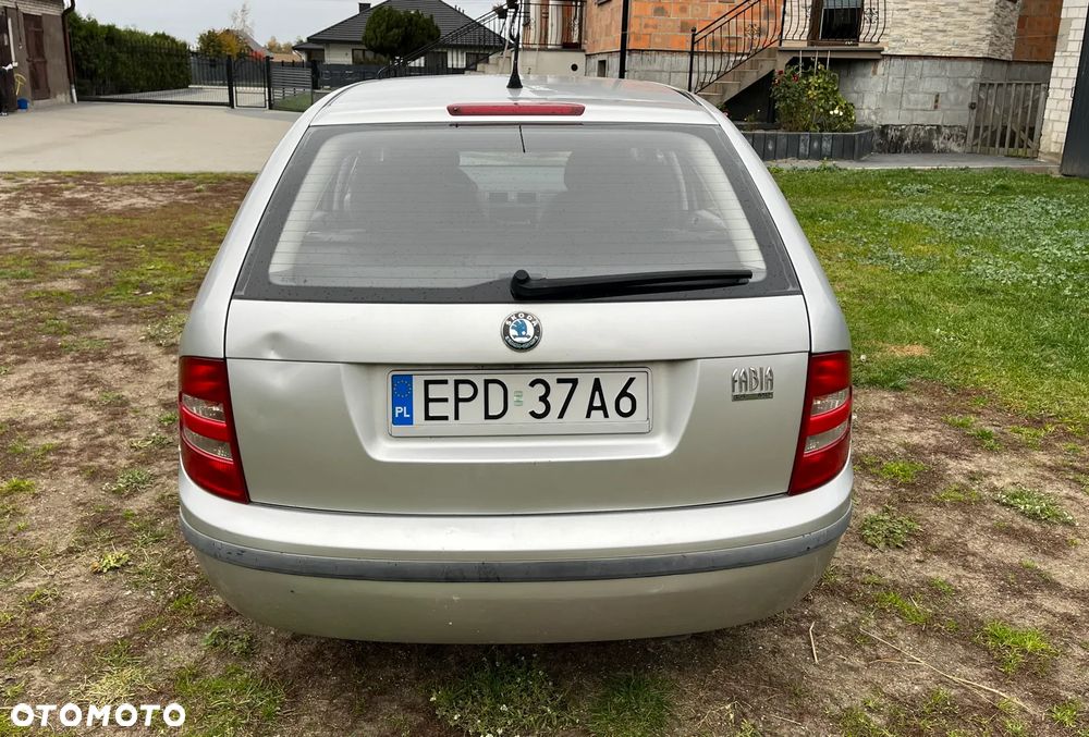 Skoda Fabia - 3