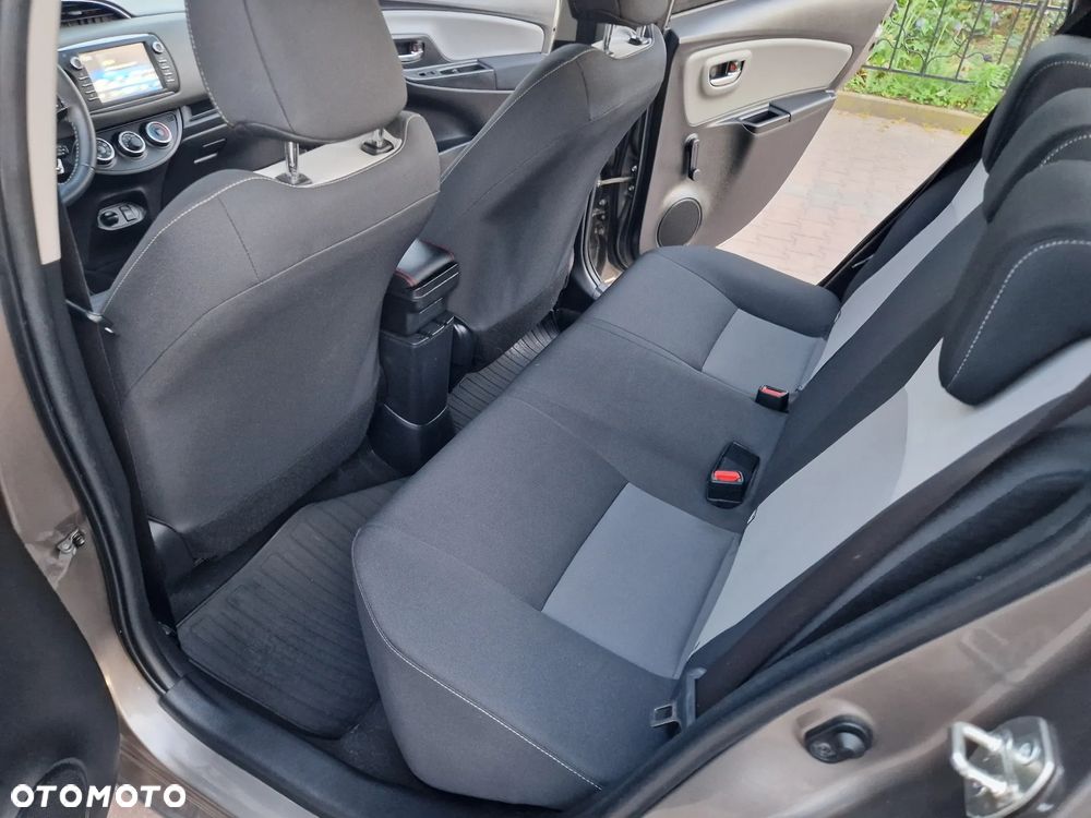 Toyota Yaris 1.5 Premium - 14