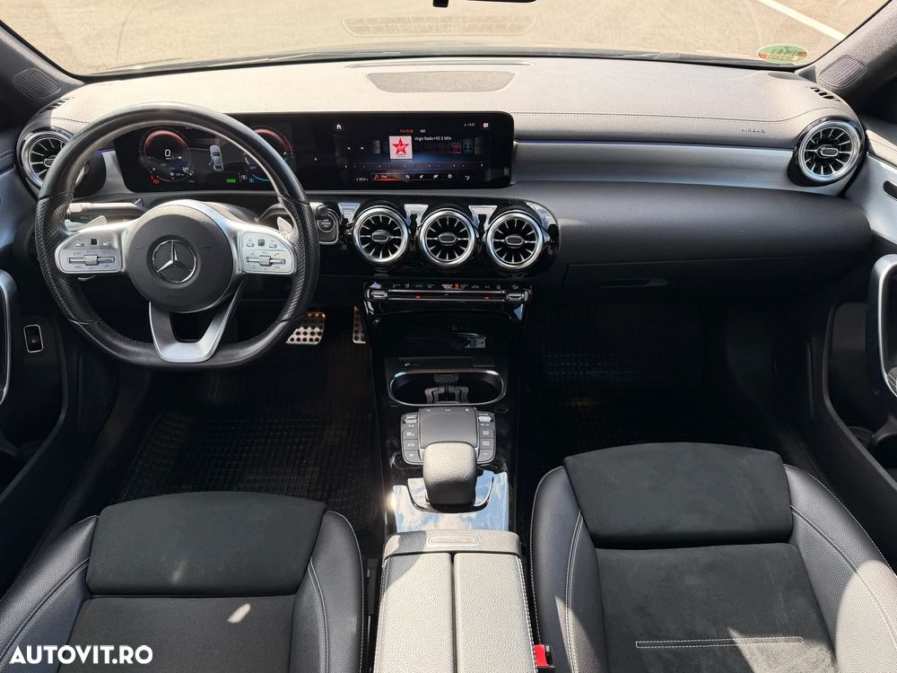Mercedes-Benz A 250 e 8G-DCT - 13