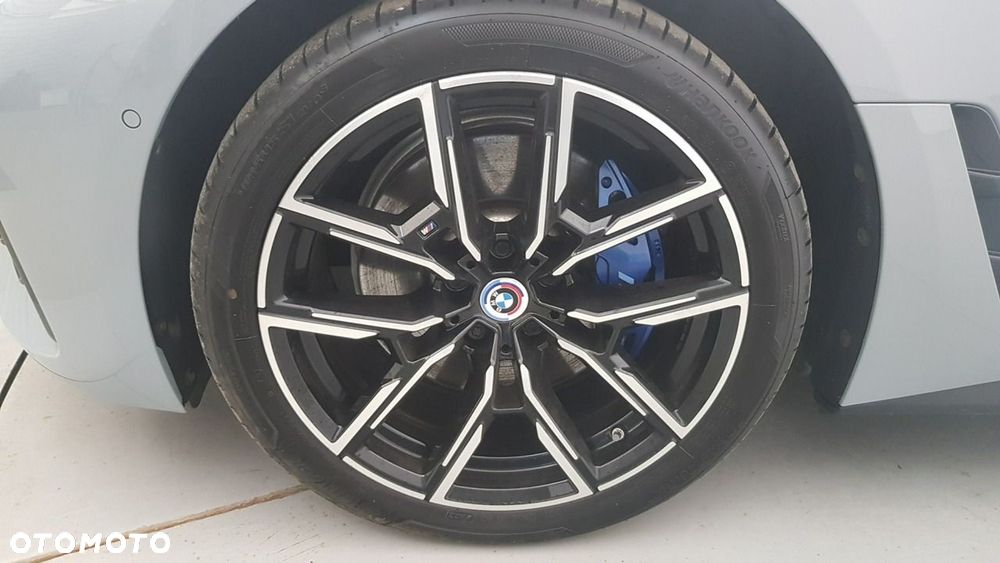 BMW i4 - 9