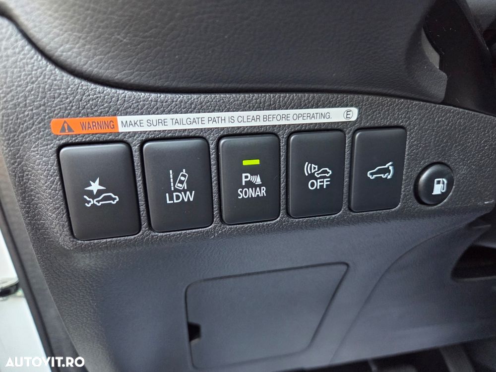 Mitsubishi Outlander - 27