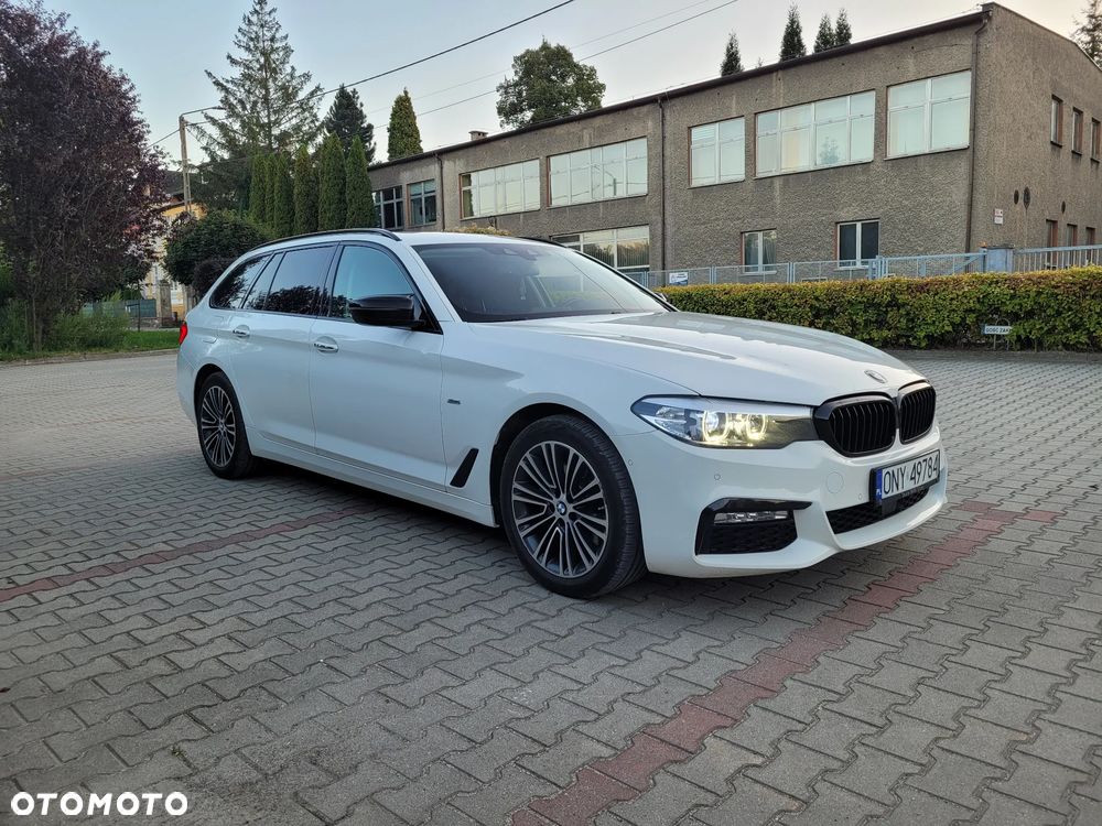 BMW Seria 5 520d xDrive Sport Line - 3