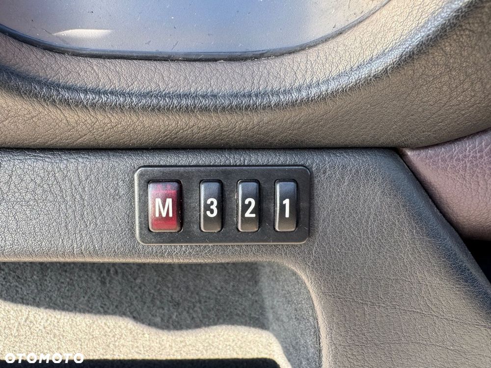 BMW Seria 5 - 12