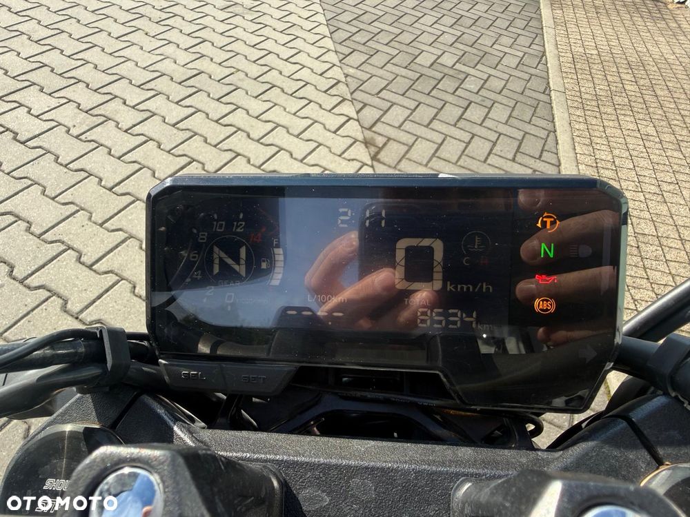 Honda CB - 2