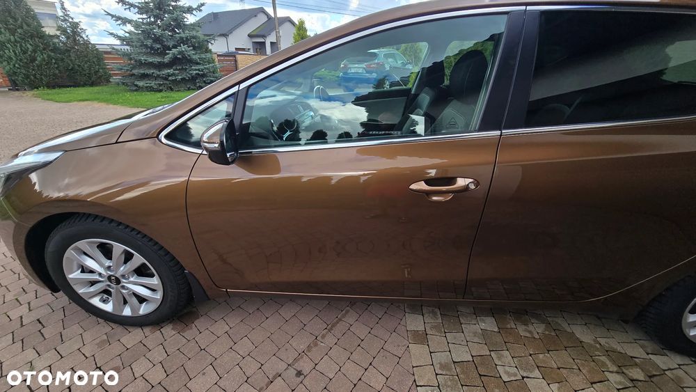 Kia Ceed - 24