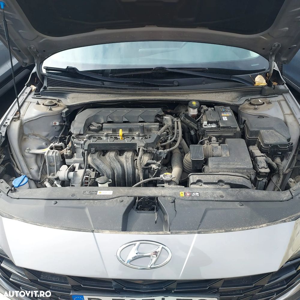 Hyundai Elantra - 7