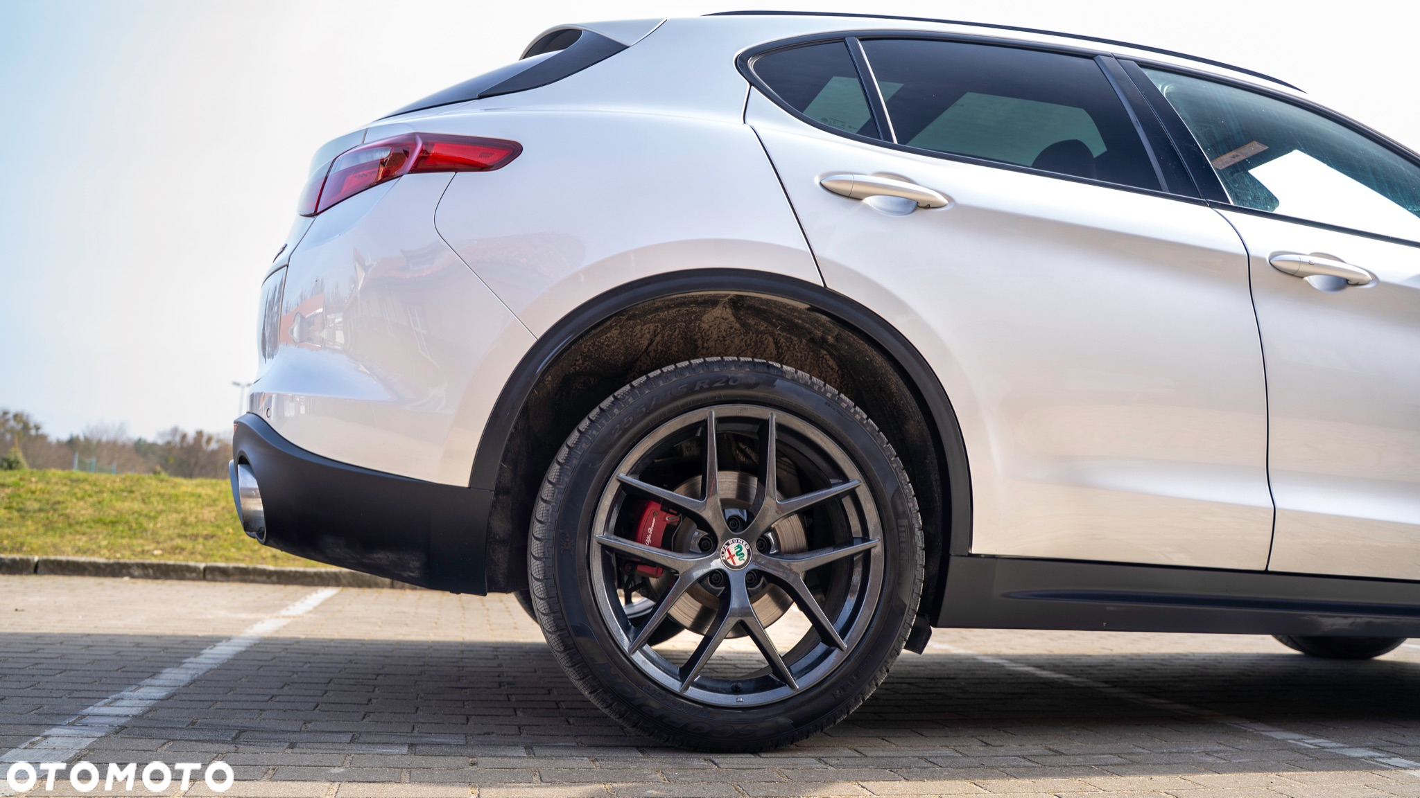 Alfa Romeo Stelvio 2.0 Turbo 16V AT8-Q4 Veloce Ti - 13